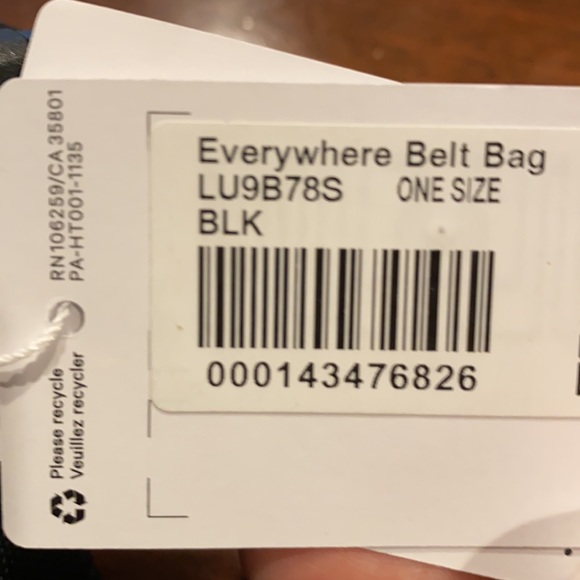 Lululemon athletica everywhere belt bag black NWT - Picture 6 of 6